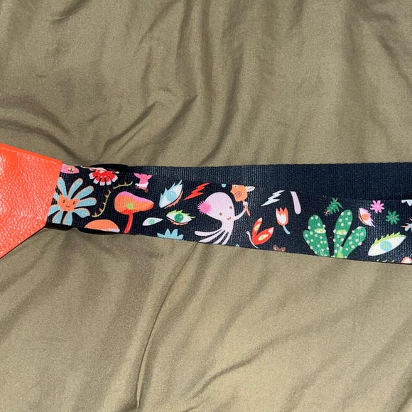 Min & Mon Harold Fanny Pack. - Picture 4 of 6